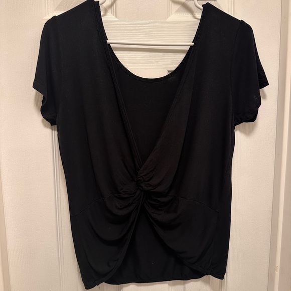 Open Back Top - Picture 2 of 4